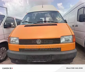 Volkswagen Transporter 2002 Orange