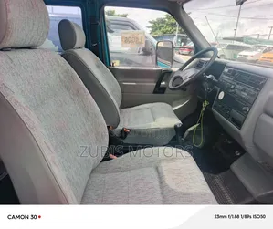 Volkswagen Transporter 2000 Blue