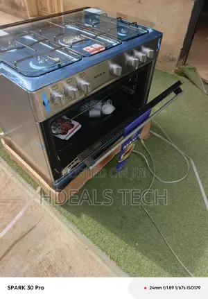 Professional Maxi 90x60 Gas Cooker With Durable Oven Built for Homes