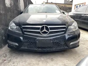 Mercedes-Benz C300 Sport 4Matic Sedan AWD (3.5L 6cyl 7A) 2014 Black