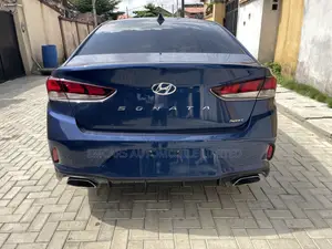 Hyundai Sonata Sport Sedan FWD (2.4L 4cyl 6A) 2017 Blue