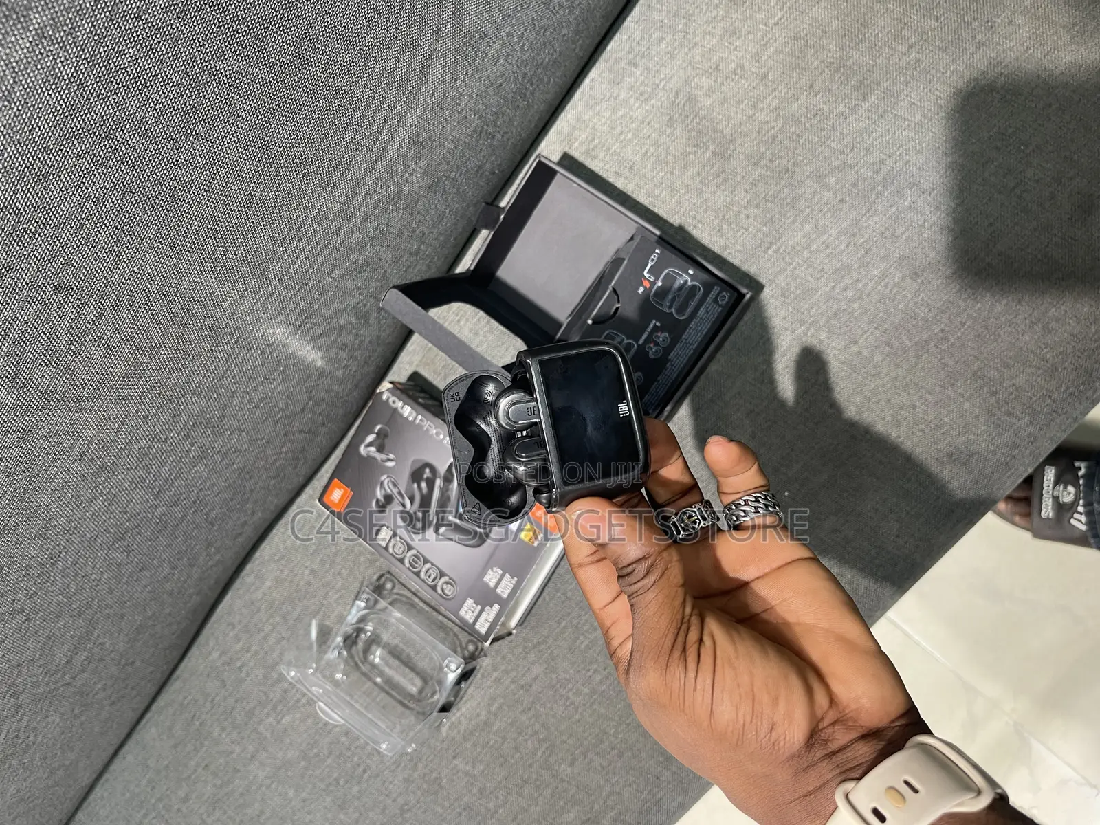 Jbl Tour Pro 3