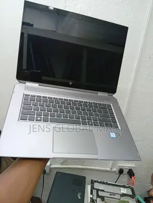 Laptop HP ZBook Studio x360 15 G6 16GB Intel Core i7 SSD 512GB