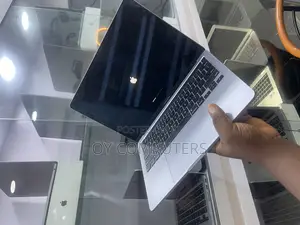 Laptop Apple MacBook Pro 2020 16GB Intel Core i5 SSD 1T