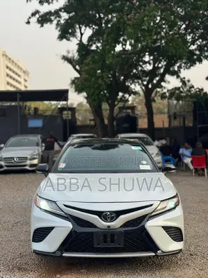 Toyota Camry XSE V6 FWD 2020 White