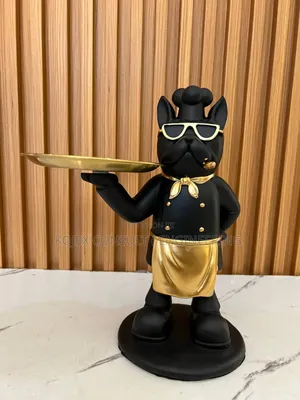 Chef German 
 Moderngerman Decor 
.
Made of Resin
.
Use as Decor