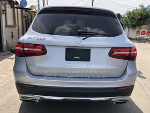Mercedes-Benz GLC-Class 2016 Blue