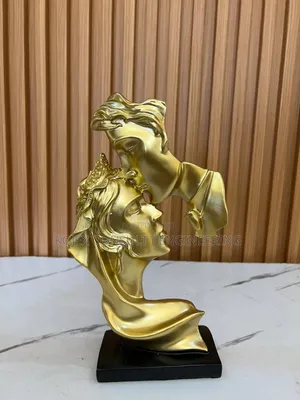 Kissing Couple Figurine 
To Spice Up Your Shelf /Console Space Etc
