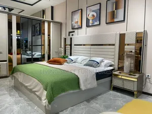 High-quality Complete Bed Set 6by7 Size With Wardrobe