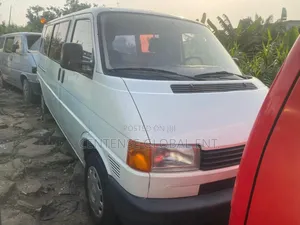 Volkswagen Transporter 2001 White