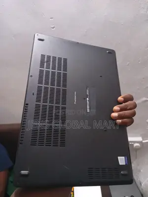 Laptop Dell Precision 3530 16GB Intel Core i7 SSD 256GB