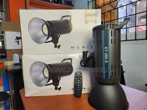 Et 300-S Cob Light
