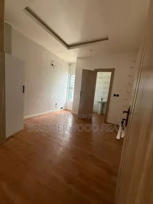 1bdrm Shared Apartment in Royal Pine Estate, Lekki Phase 2 for rent