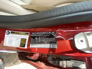 Mercedes-Benz C300 Luxury 4Matic Sedan AWD (2.0L 4cyl 7A) 2016 Red