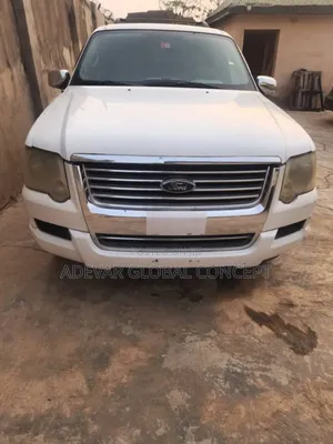 Ford Explorer XLT V6 4x4 2008 White