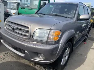 Toyota Sequoia Limited 4dr SUV 4WD (4.7L 8cyl 4A) 2004 Silver