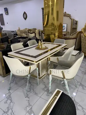 High Quality by 6 Seaters Dining Table