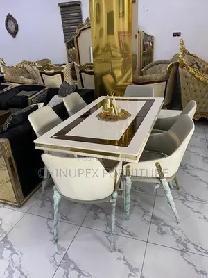 High Quality by 6 Seaters Dining Table