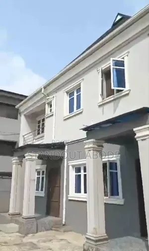 3bdrm Block of Flats in Unity Estate for sale