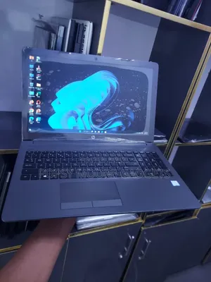 Laptop HP 250 G7 8GB Intel Core i5 SSD 128GB