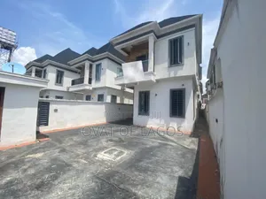 4bdrm Duplex in Ikota Villa for rent