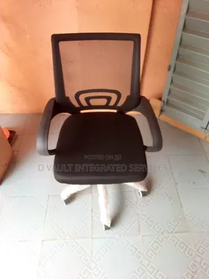 Office Chair / Swivel Chair