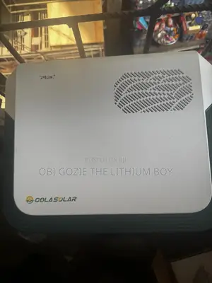 3.6kwh 2200w Plus Pro + Cola Solar Lithium Battery Solar Generator