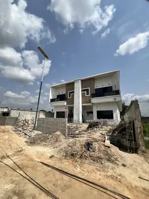 4bdrm Duplex in She'Ll Cooperative, Eneka for sale
