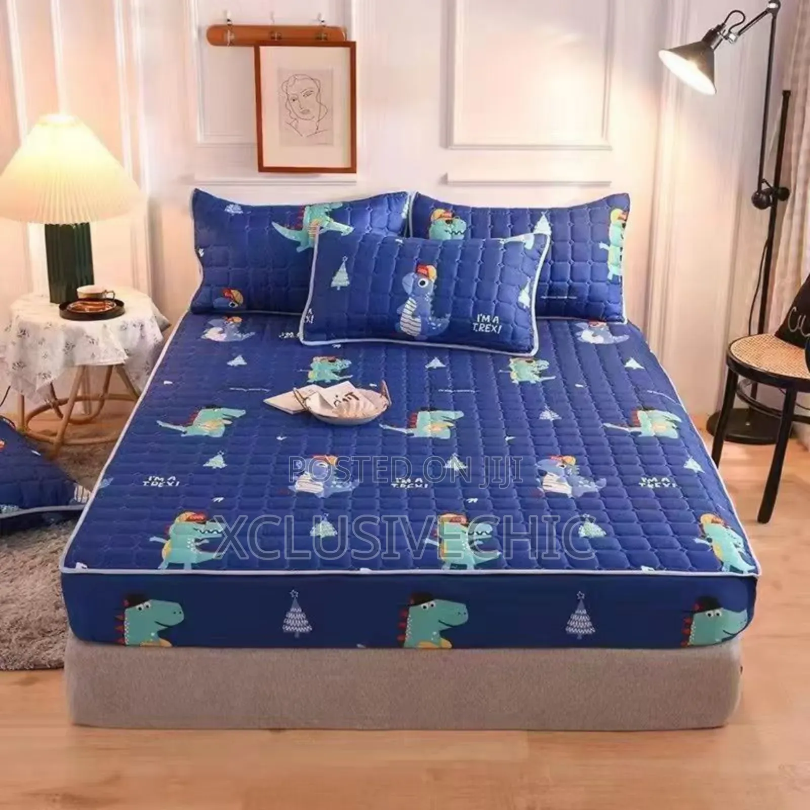 Waterproof Bedsheet/ Bedspread With 2 Pillow Cases Covers