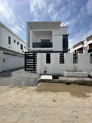 4bdrm Duplex in Ikota for sale