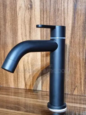 Black/Chrome Basin Tap