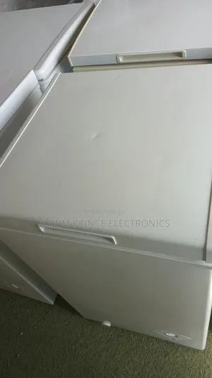 Essential 60l Freezer
