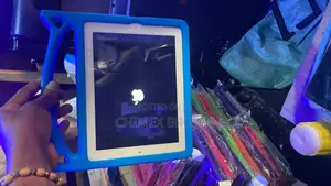 Apple iPad 4 Wi-Fi 16 GB Silver