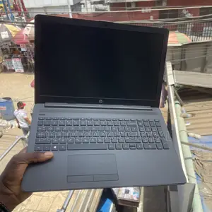 Laptop HP 255 G8 8GB AMD Ryzen 3 HDD+SSD 128GB