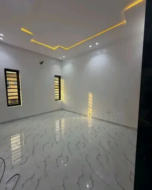 5bdrm Duplex in Ogba for sale