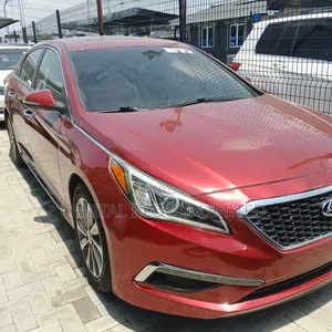 Hyundai Sonata Sport 2.0T Sedan FWD (2.0L 4cyl 6A) 2016 Red