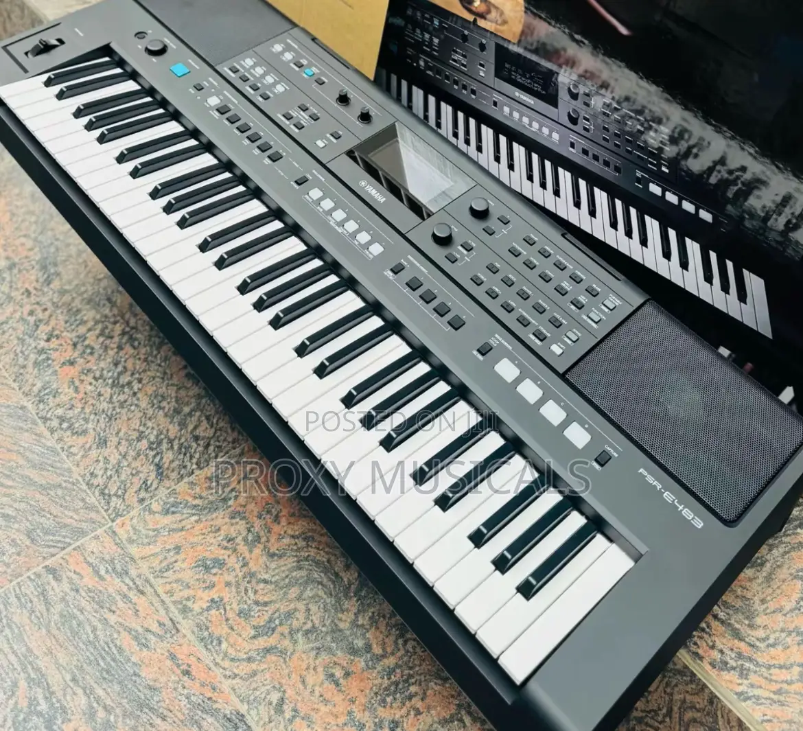 Yamaha PSR-E483 Keyboard