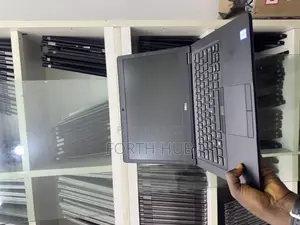 Laptop Dell Latitude 5480 8GB Intel Core i7 SSD 256GB
