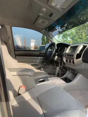 Toyota Tacoma Double Cab V6 Automatic 2010 Silver