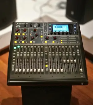 Behringer X32 Producer Rack-Mountable Digital Mixing Console
