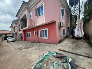 2bdrm Block of Flats in River Valley Estate, Berger for sale