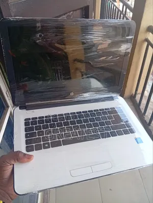 New Laptop HP 14S 4GB Intel HDD 128GB