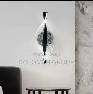 Wavy Acrylic Wall Light