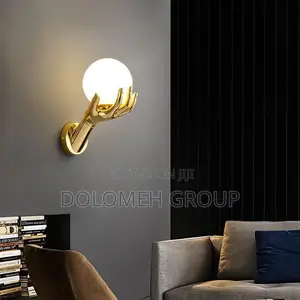 Creative Hand of Gold Luxury Led Light