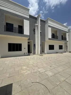 4bdrm Duplex in An Estate, Gwarinpa for sale