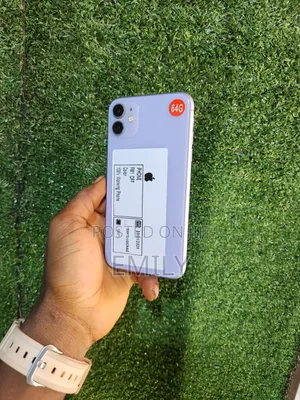 Apple iPhone 11 64 GB Purple