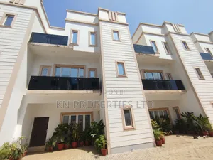 4bdrm Townhouse/Terrace in Gaduwa for sale