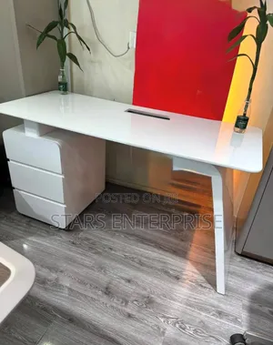 Office Table/ Office Desk 1.2 Meter