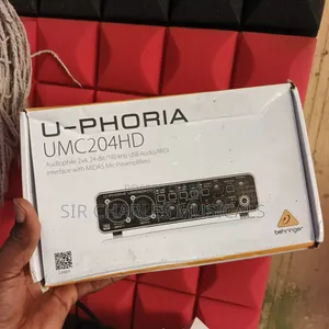 Behringer U-Phoria Umc204hd Sound Card