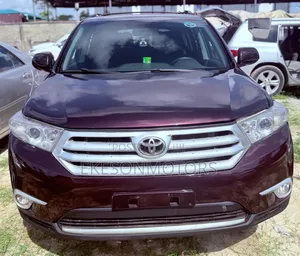 Toyota Highlander Limited 2012 Red